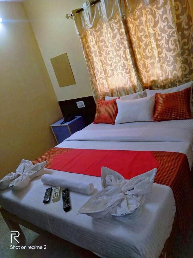העיר בנגלור Oyo 75854 Hotel Harsha Residency מראה חיצוני תמונה